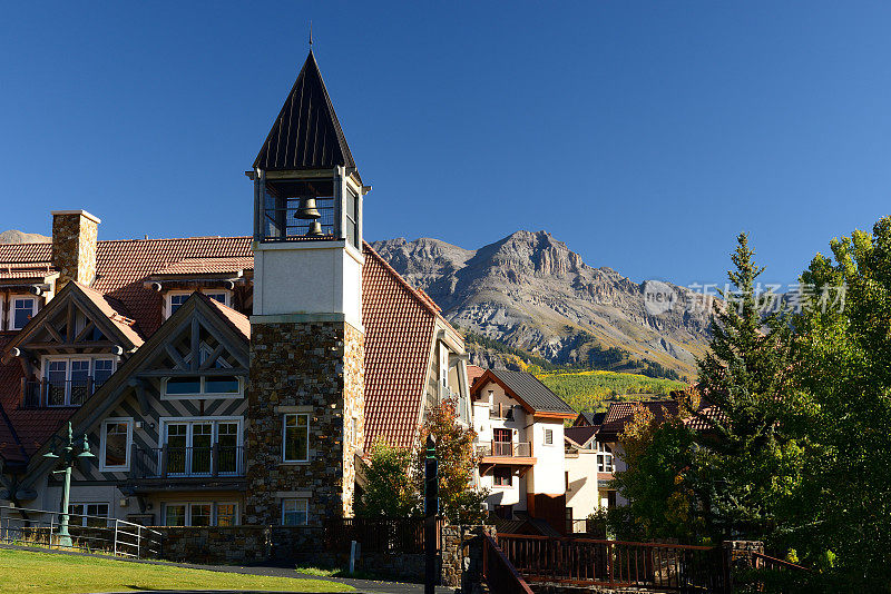 特柳赖德(Telluride)山村(Mountain Village)的豪华公寓